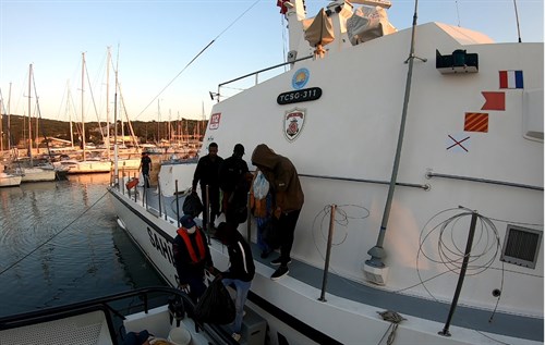46 Irregular Migrants Were Rescued Off The Coast Of İzmir 
