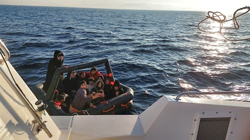 15 Irregular Migrants Were Rescued off the Coast of Aydın