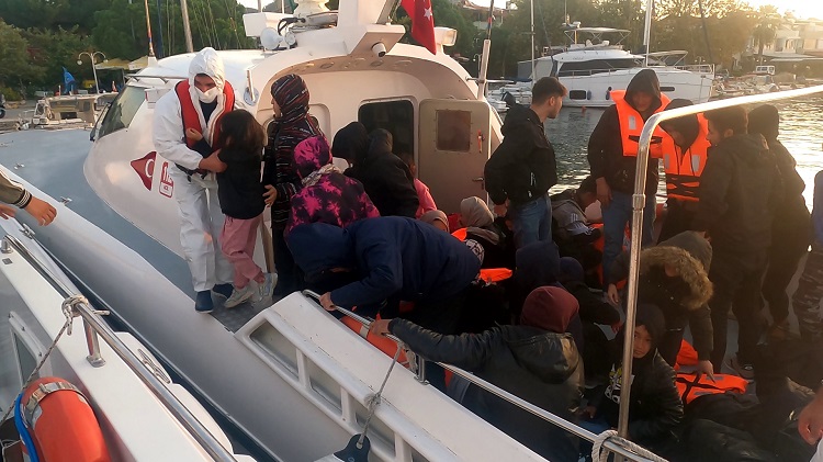 27 Irregular Migrants Were Rescued Off The Coast of Çanakkale