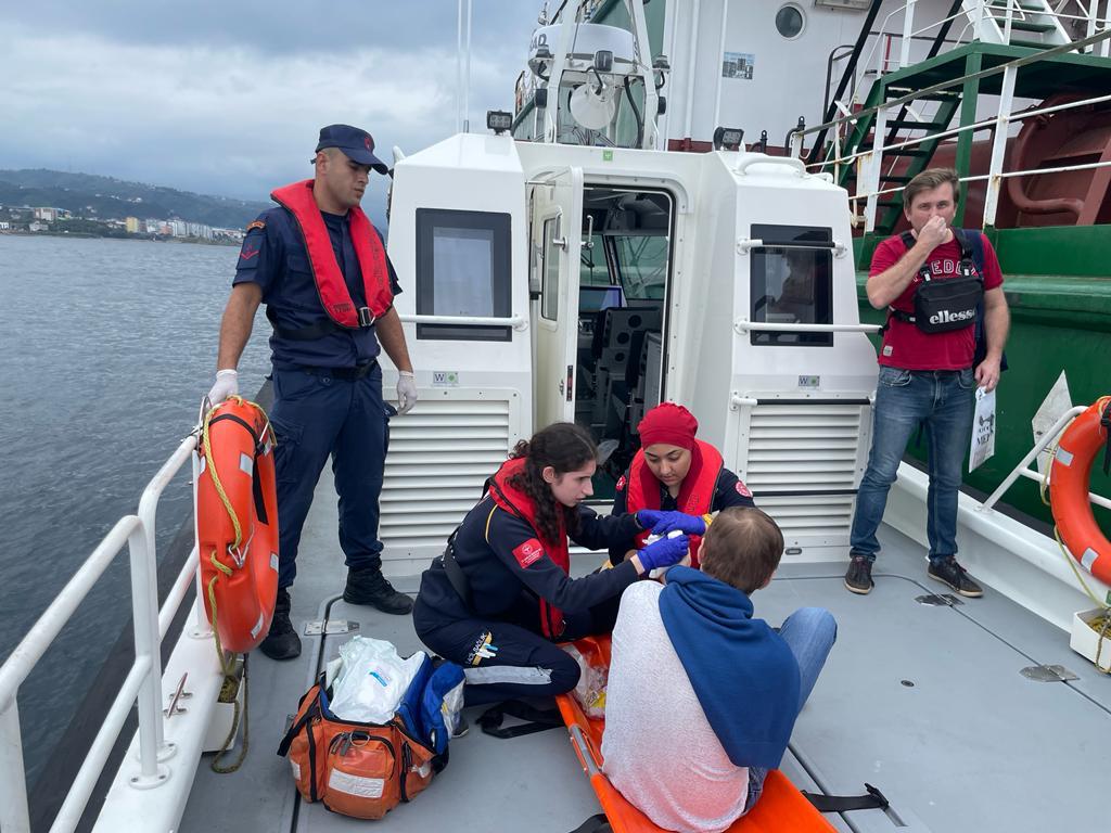 1 Person Was Medically Evacuated Off The Coast of Trabzon