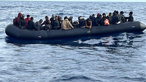 49 Irregular Migrants (Along with 1 Child) Were Rescued Off the Coast of İzmir