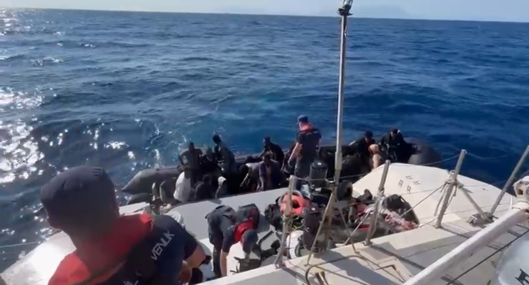 21 Irregular Migrants Were Rescued Off the Coast of İzmir