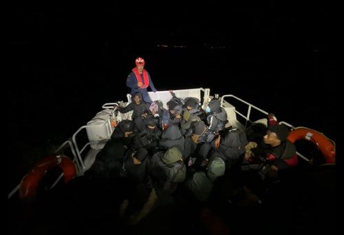 36 Irregular Migrants (Along with 1 Child) Were Apprehended Off the Coast of İzmir